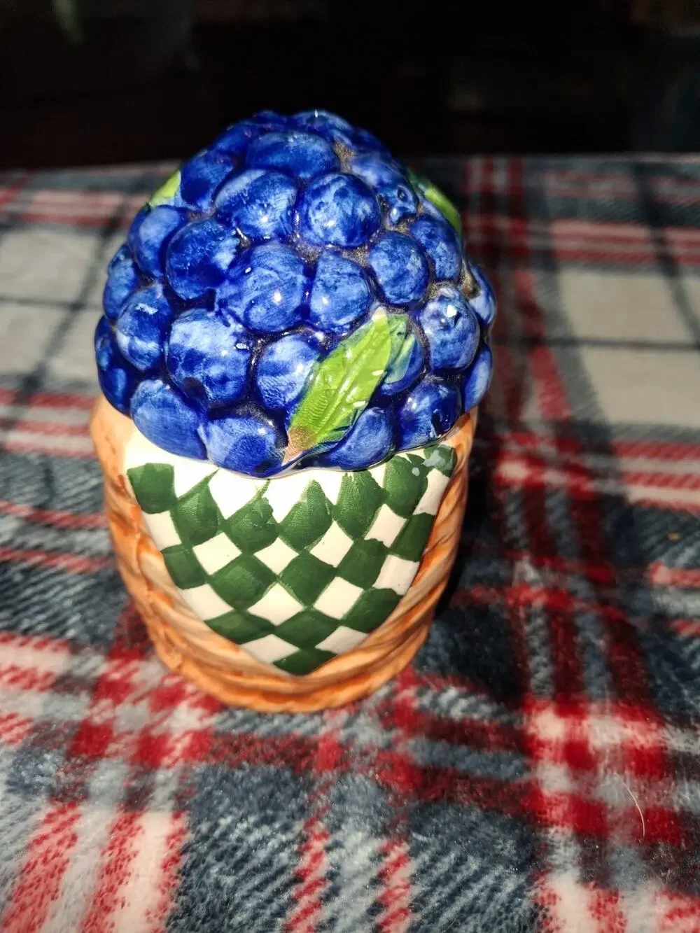 Vintage Ceramic Blueberry Basket Salt & Pepper Shakers & utensil holder set